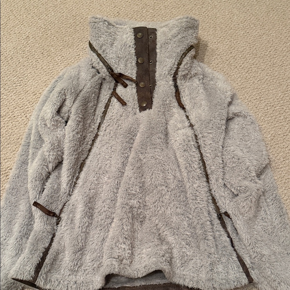 Women’s Kühl Fur Pullover
